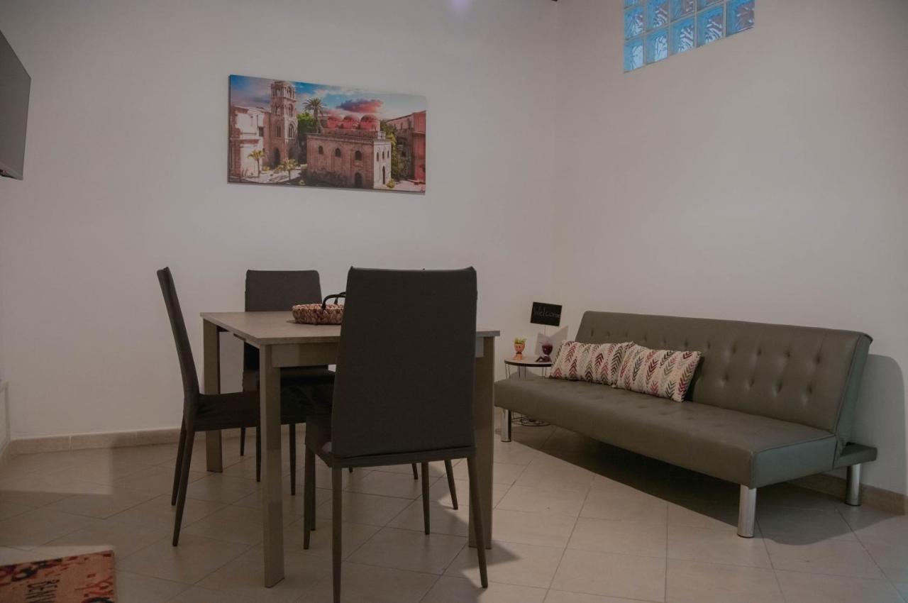 Ideisini'S Apartment Palermo Esterno foto